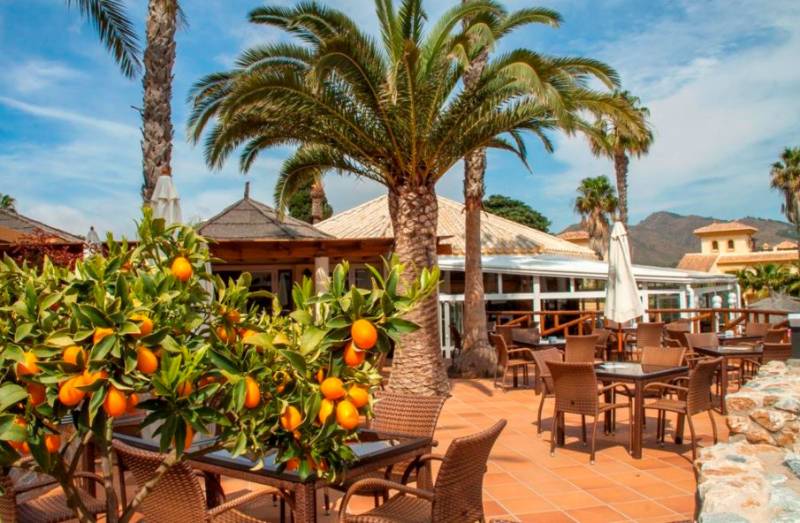 Showcasing La Solana, La Quinta's on-site restaurant in La Manga Club