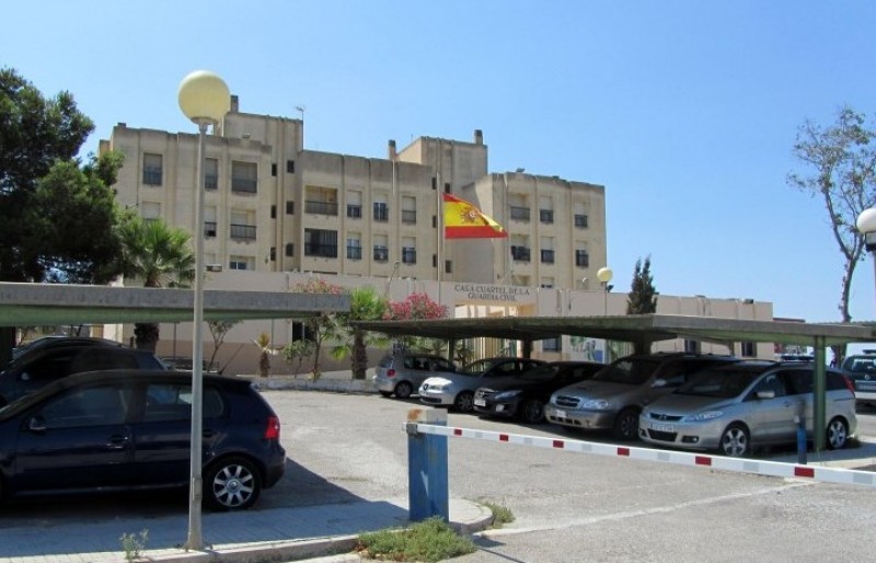 Police and Guardia Civil in Guardamar del Segura