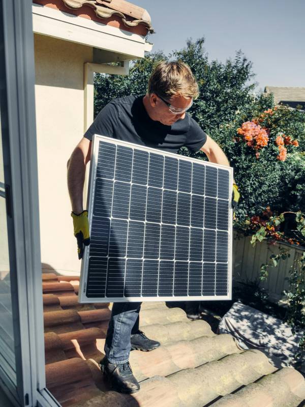 Enjoy cost-effective living with Go Solar's innovative solar solutions