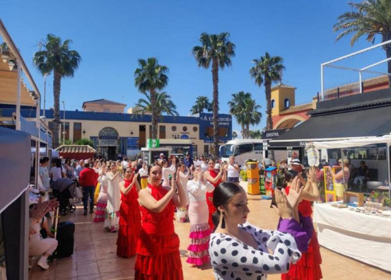 OLE!! Los Alcázares parties in the sun at the inaugural Olé Fest event!
