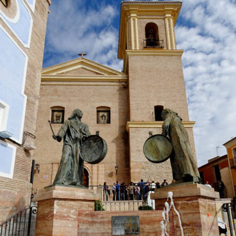 July 24 Guided tour of the churches of Mula followed by evening snacks with spectacular views