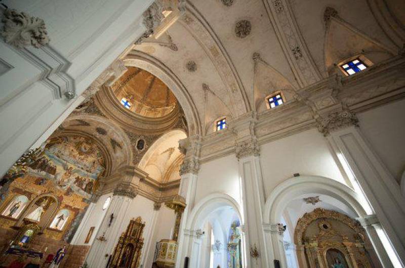 August 21 Guided tour of the churches of Mula followed by evening snacks with spectacular views
