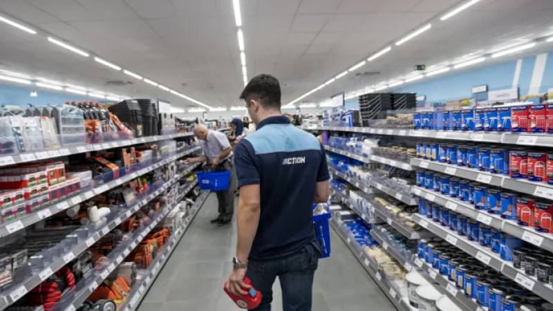 New niño on the block: Action supermarkets sweep Spain to rival the big brands