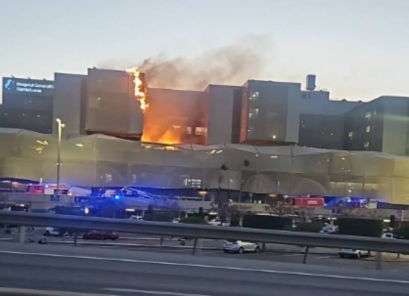<span class="title"><a href="https://sanpedrodelpinatar.today/video-major-fire-breaks-out-at-santa-lucía-hospital-in-cartagena_1000248583-a.html">VIDEO: Major fire breaks out at Santa Lucía Hospital in Cartagena</a></span><span class="content">Several floors of the hospital had to be evacuated, but luckily no one was harmed and the blaze was put out in just 20 minutes..</span>