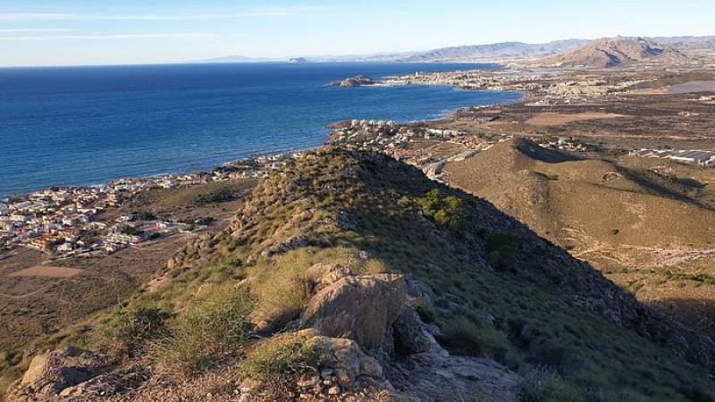 March 15 Free guided hike up to the top of Cabezo del Mojón in Isla Plana