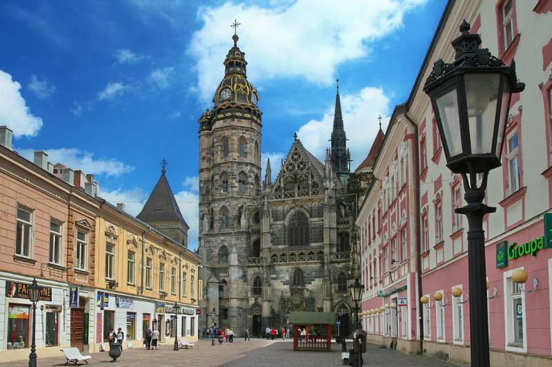 Málaga airport adds a new Ryanair route to one of Slovakia's most beautiful cities