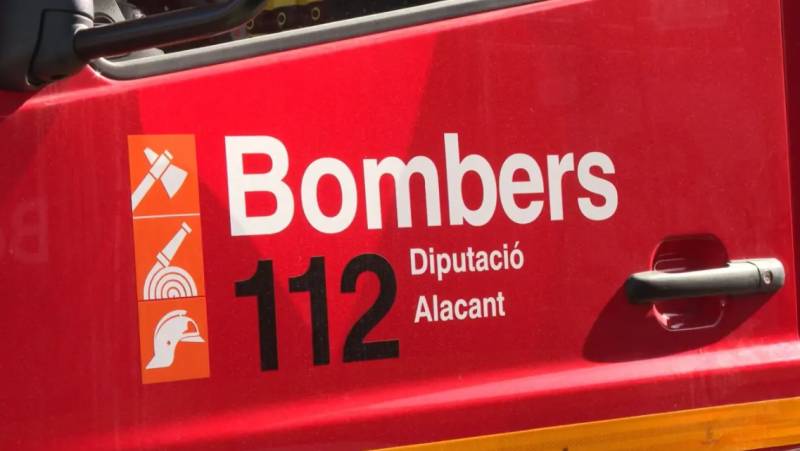 Santa Pola wildfire brought under control after breaking out near Rio Safari